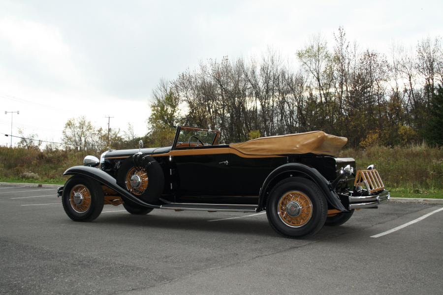  Chrysler CG Imperial Convertible Victoria by Waterhouse 1931 года  (фото 2 из 33)